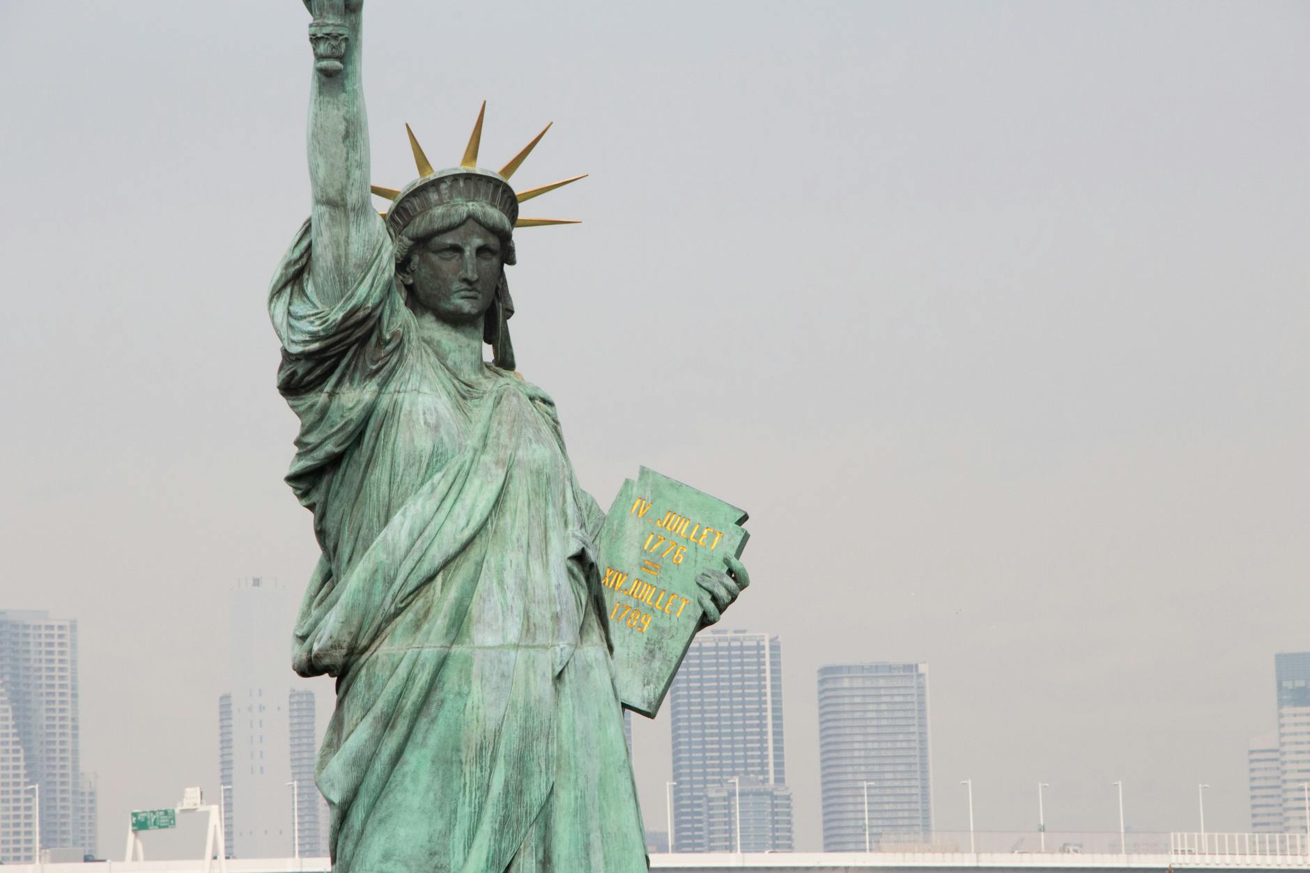 statue_of_liberty_godzilla